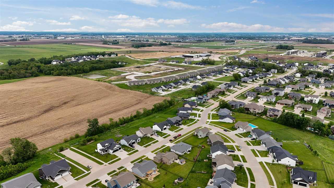 306 Dogwood Lane Tiffin IA 52340