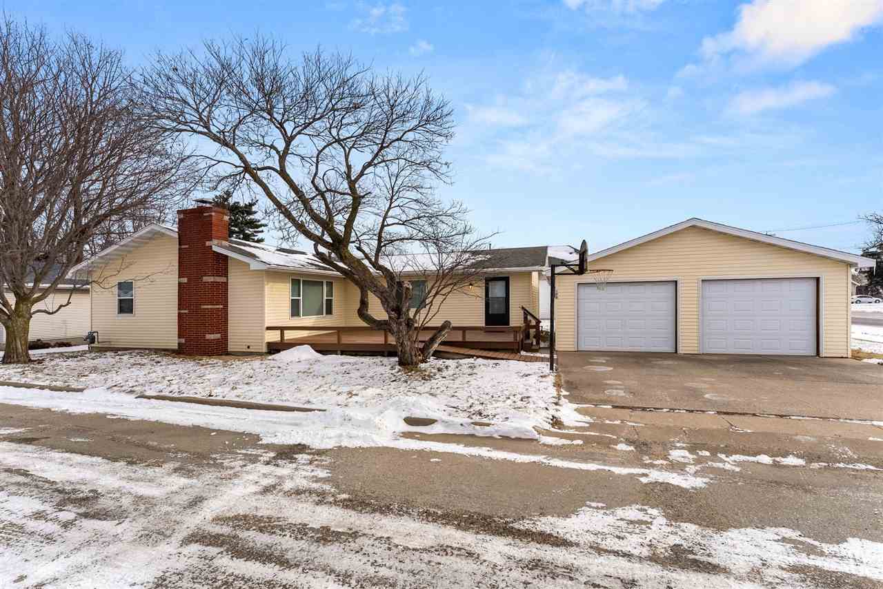 105 Mechanic Street IA 52638