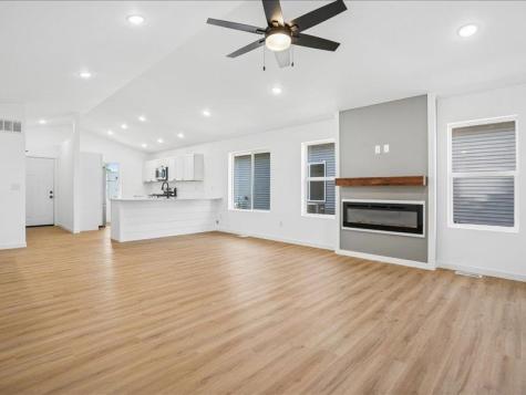 1415 Duncan Drive Muscatine IA 52761