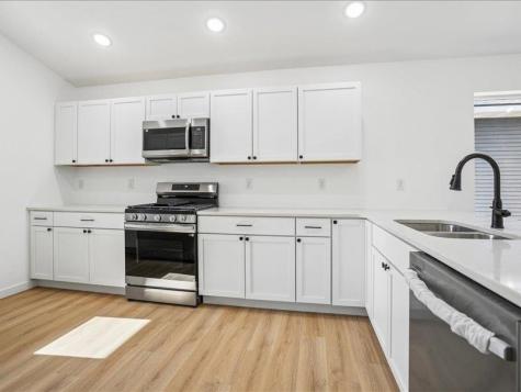 1415 Duncan Drive Muscatine IA 52761