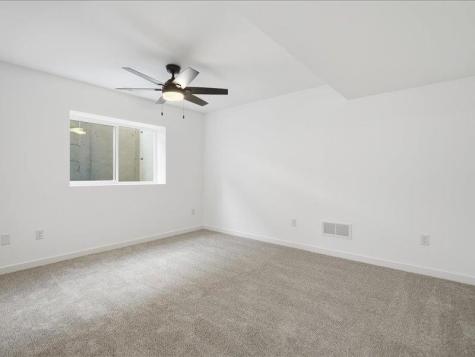 1415 Duncan Drive Muscatine IA 52761