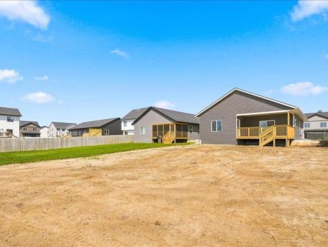 1415 Duncan Drive Muscatine IA 52761