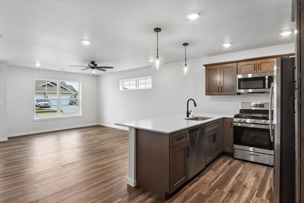 7021 Harlan Eddy Drive SW Cedar Rapids IA 52404