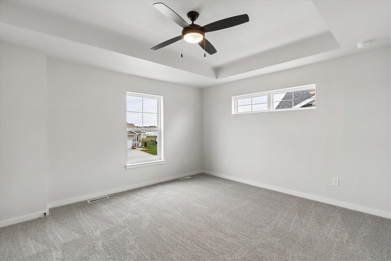 7021 Harlan Eddy Drive SW Cedar Rapids IA 52404
