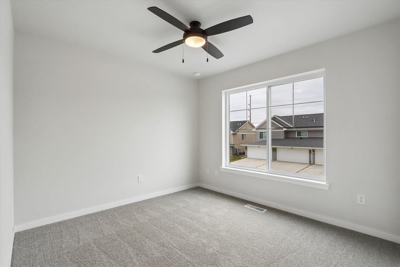 7021 Harlan Eddy Drive SW Cedar Rapids IA 52404