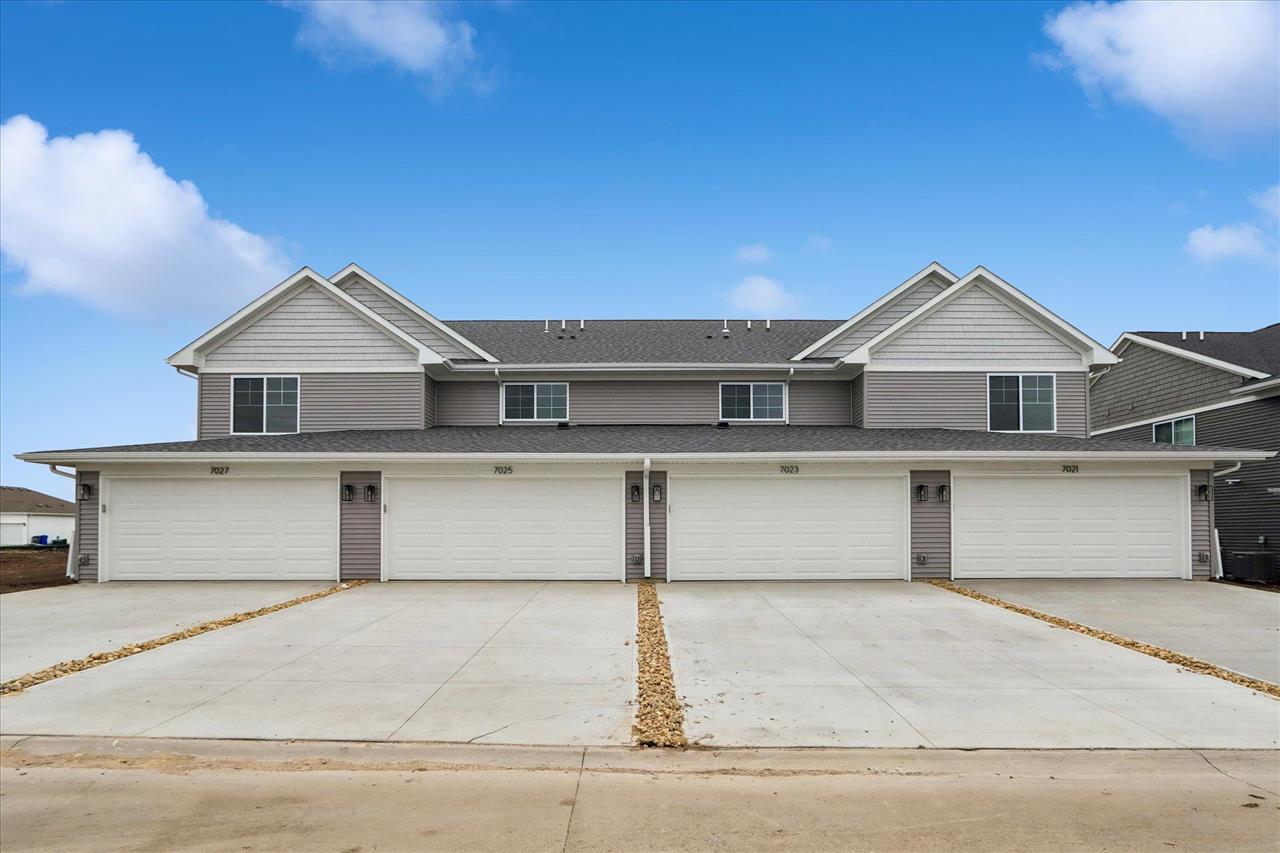 7021 Harlan Eddy Drive SW Cedar Rapids IA 52404