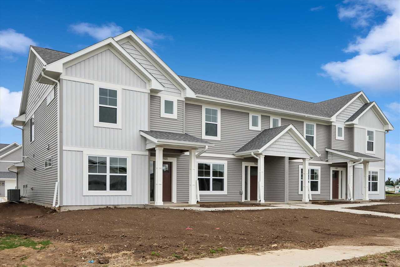 7021 Harlan Eddy Drive SW Cedar Rapids IA 52404