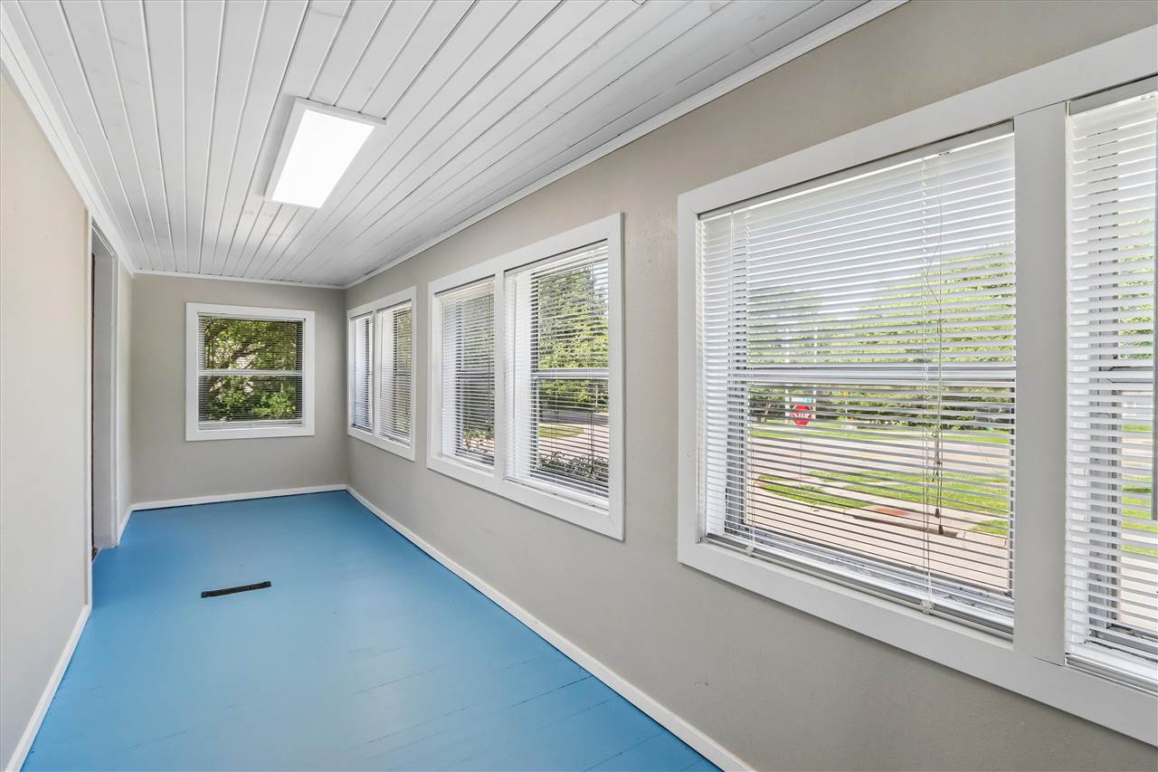 1323 Kirkwood Avenue Iowa City IA 52240