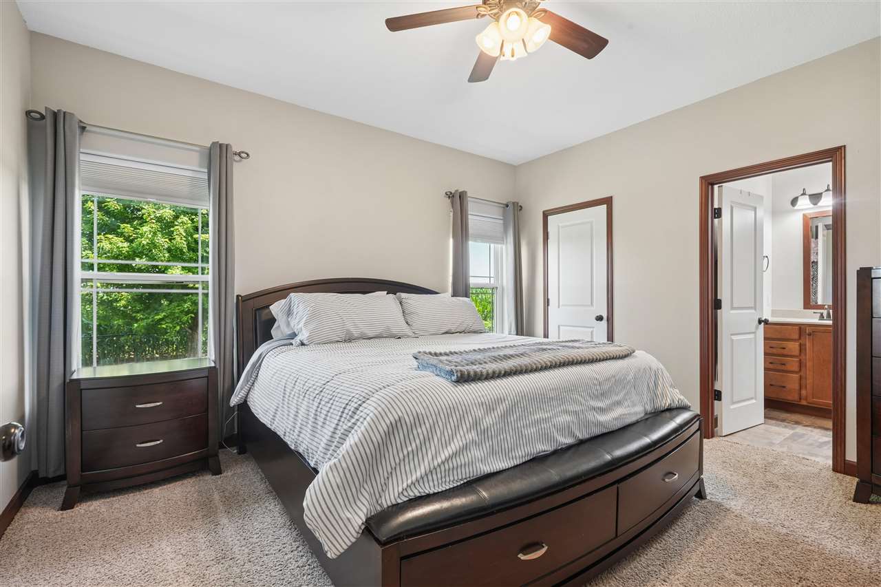 10 N Sunset Drive North Liberty IA 52317