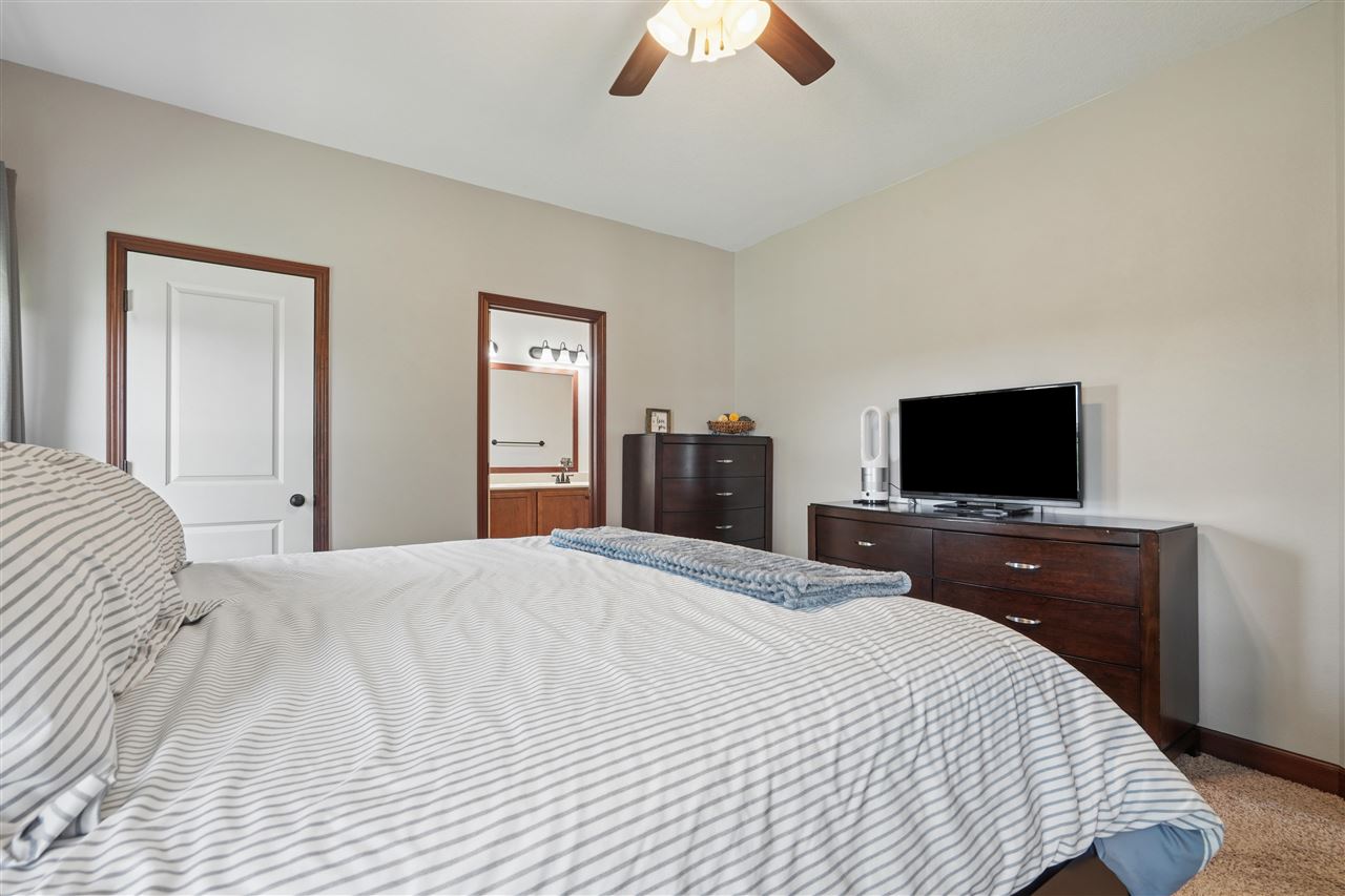 10 N Sunset Drive North Liberty IA 52317