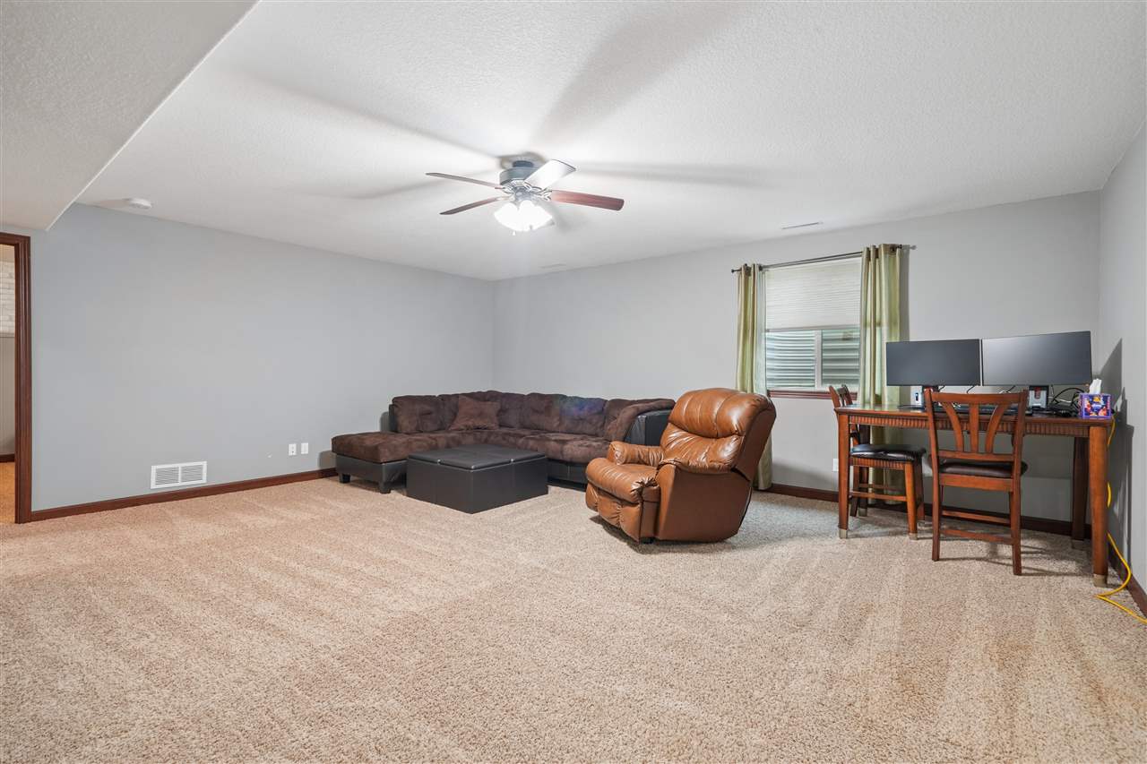 10 N Sunset Drive North Liberty IA 52317