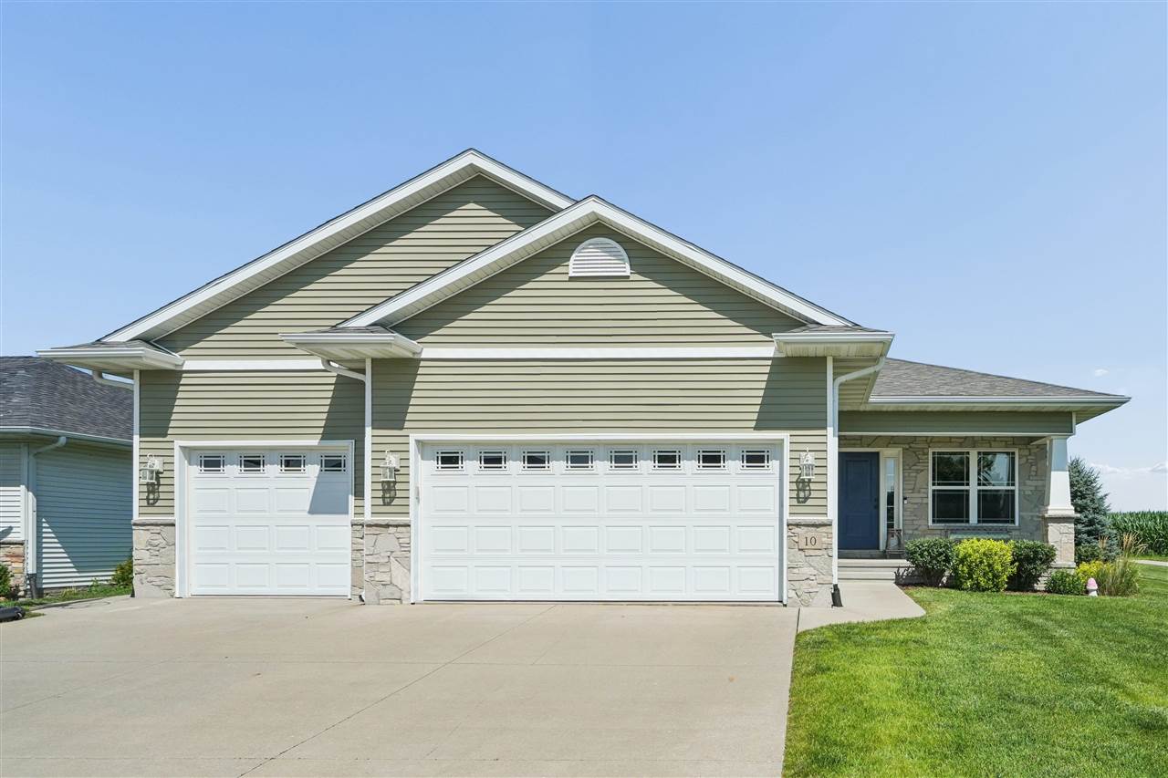 10 N Sunset Drive North Liberty IA 52317