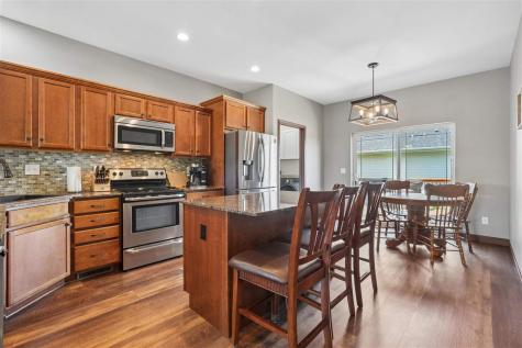 10 N Sunset Drive North Liberty IA 52317