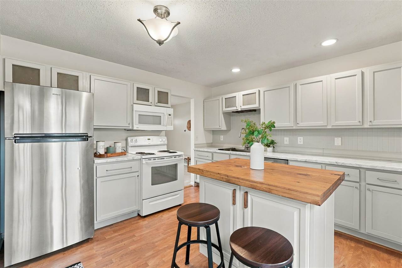 2315 Nevada Avenue Iowa City IA 52240