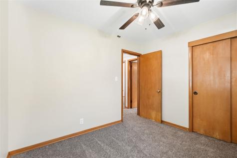 1140 Crestview Drive SE Cedar Rapids IA 52403