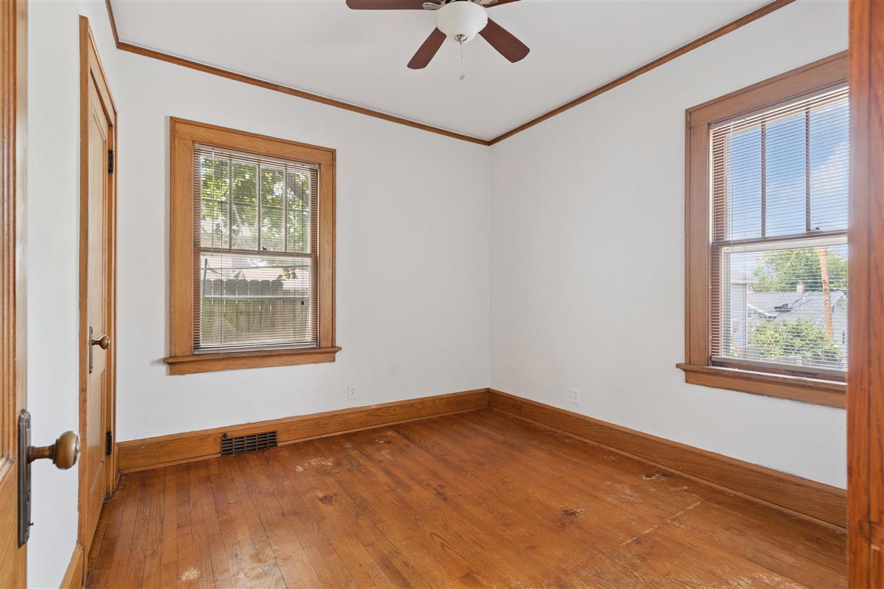 1946 Higley Avenue SE Cedar Rapids IA 52403