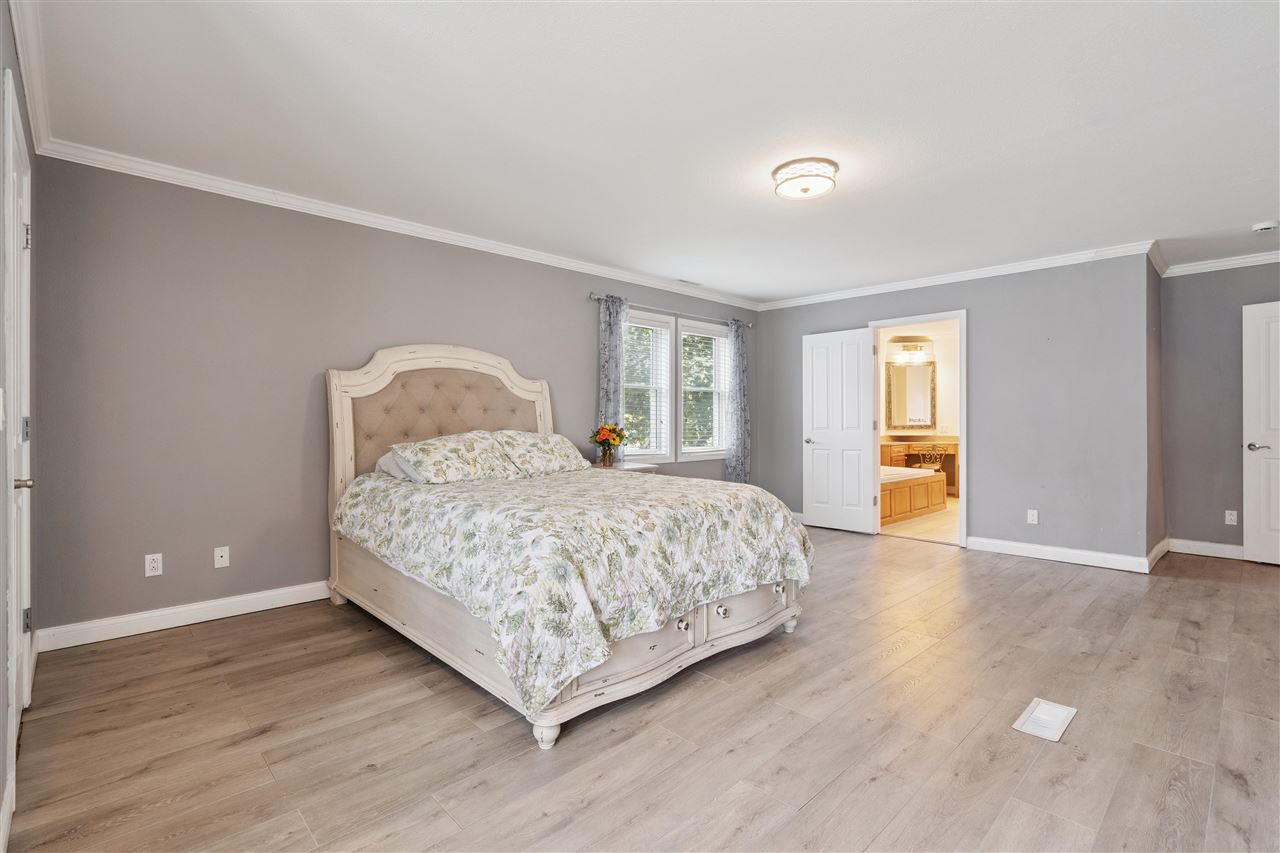 1946 Higley Avenue SE Cedar Rapids IA 52403