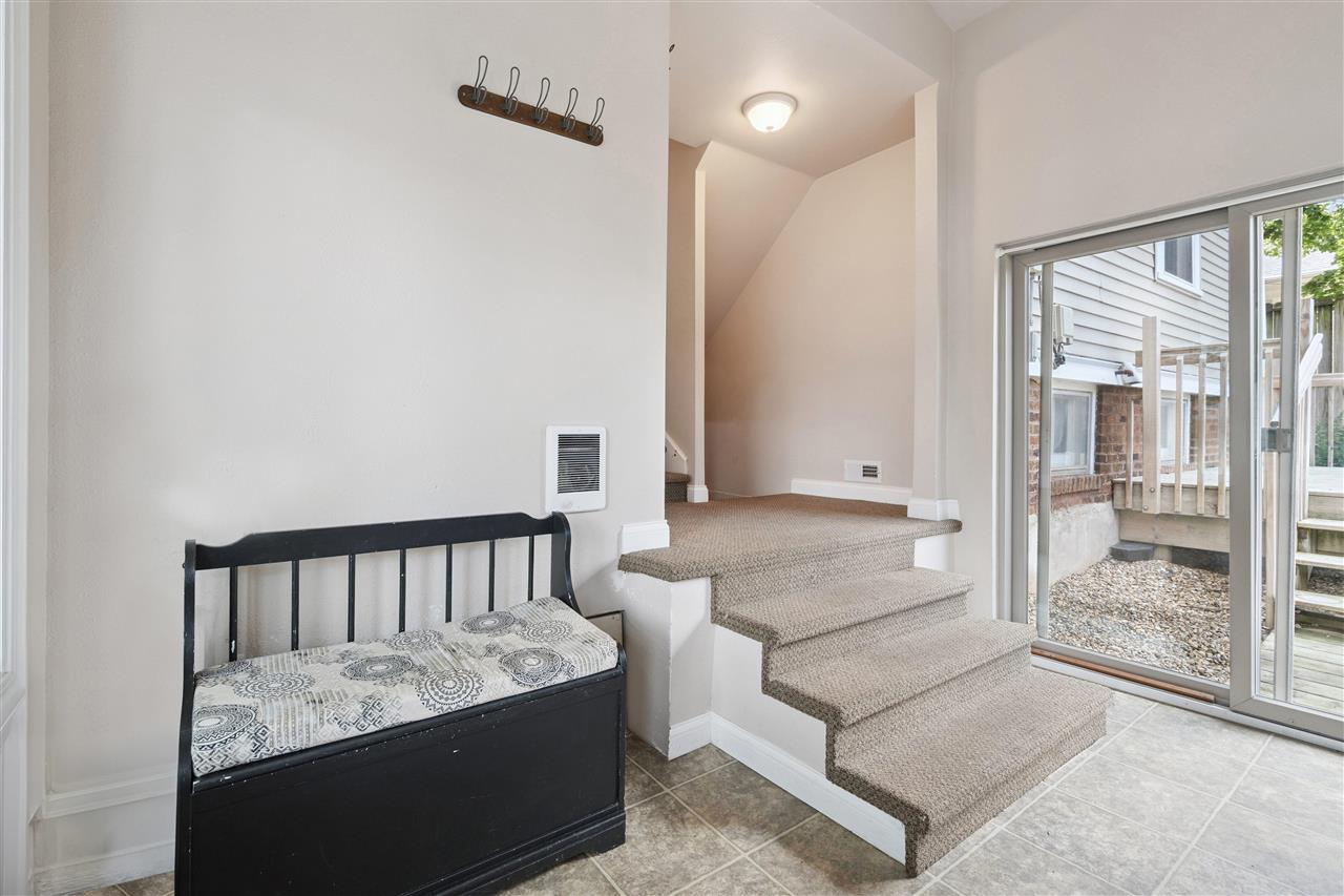 1946 Higley Avenue SE Cedar Rapids IA 52403