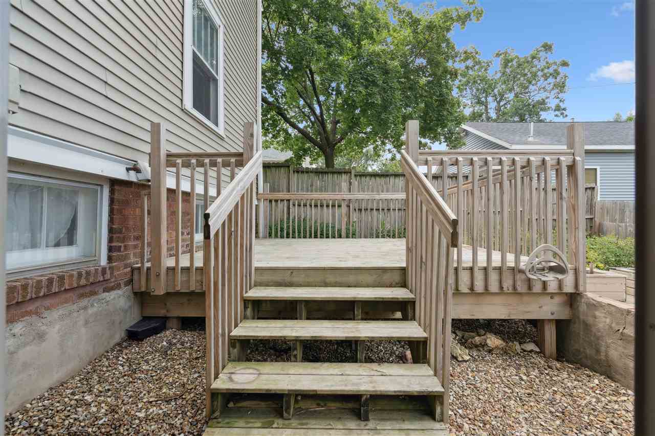 1946 Higley Avenue SE Cedar Rapids IA 52403