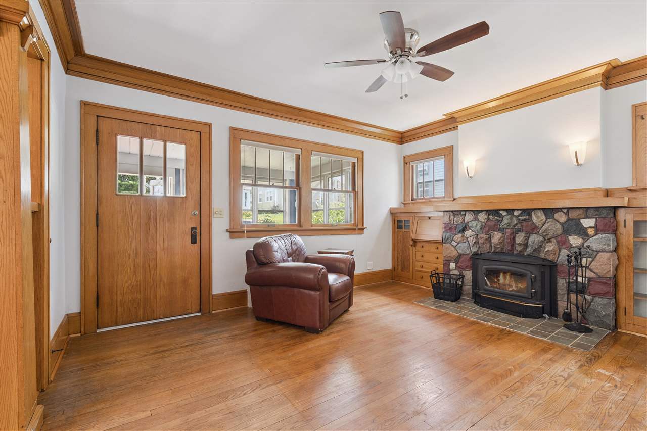 1946 Higley Avenue SE Cedar Rapids IA 52403