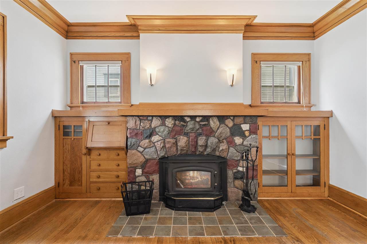 1946 Higley Avenue SE Cedar Rapids IA 52403