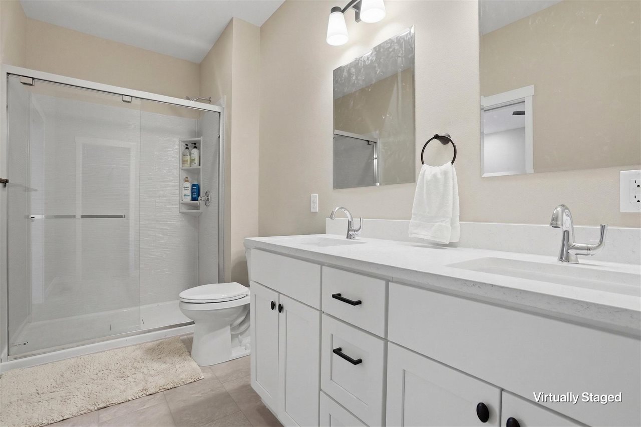 309 Augusta National Boulevard Washington IA 52353