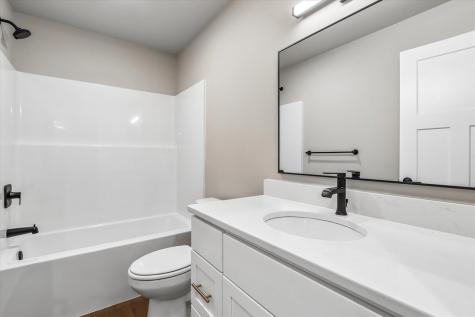 1201 Timber Trail Solon IA 52333