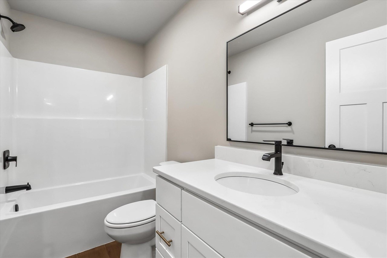 1201 Timber Trail Solon IA 52333