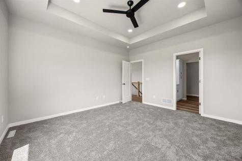 3064 Ridgeview Circle Coralville IA 52241