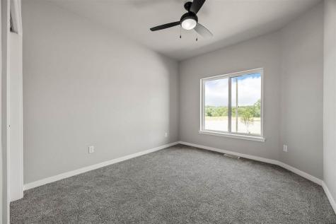 3064 Ridgeview Circle Coralville IA 52241