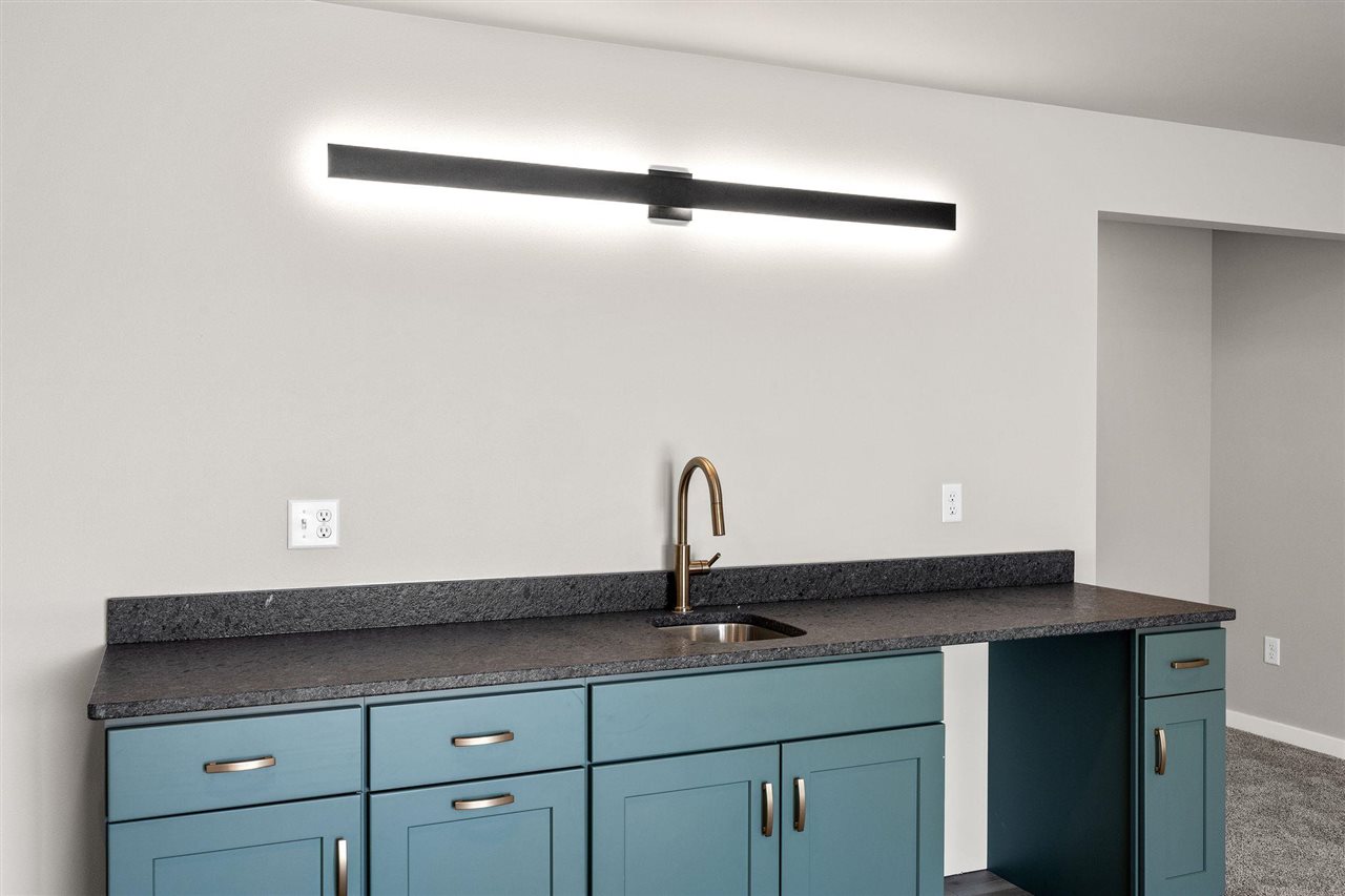 3064 Ridgeview Circle Coralville IA 52241