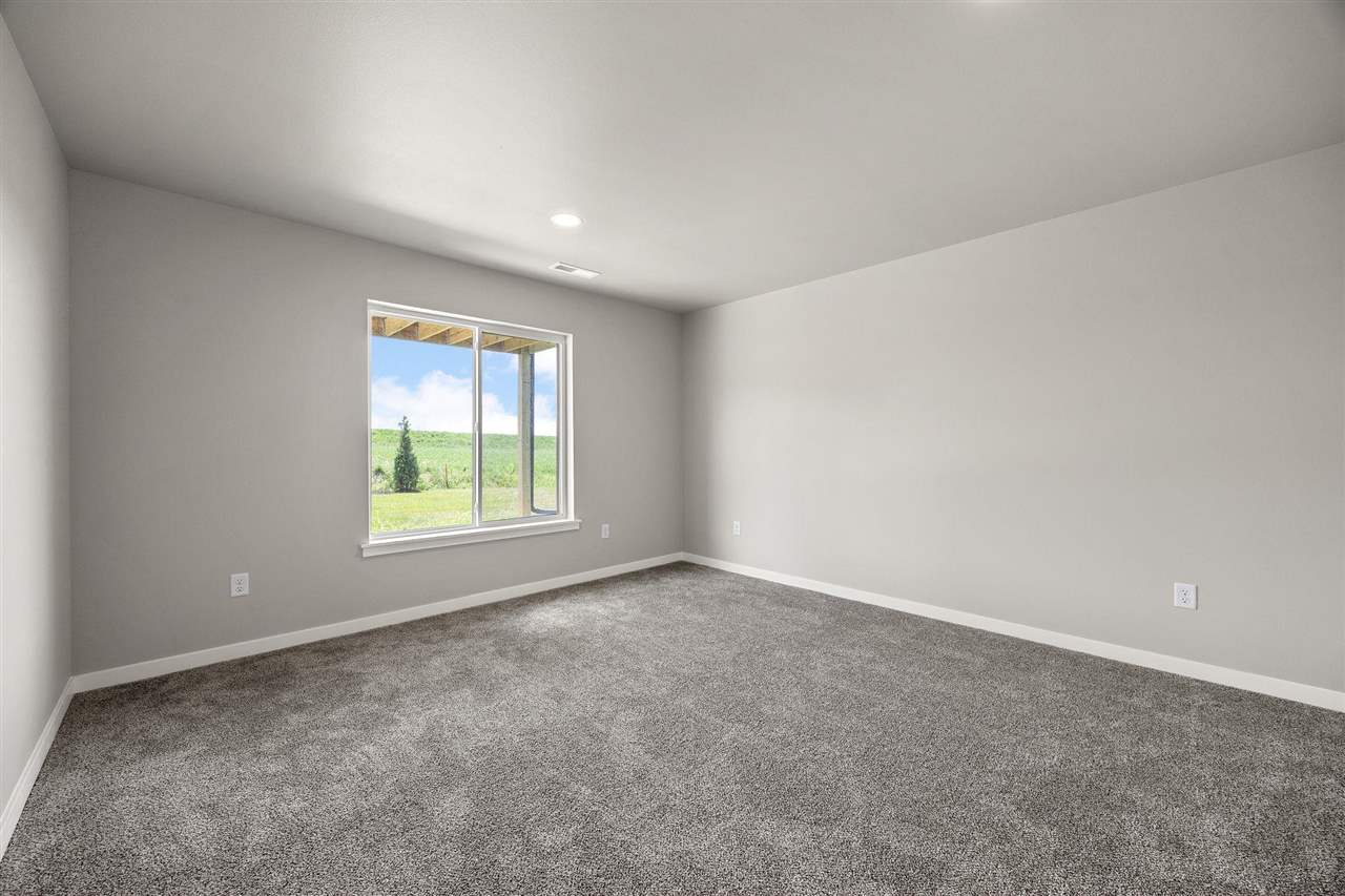 3064 Ridgeview Circle Coralville IA 52241