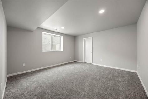 3064 Ridgeview Circle Coralville IA 52241