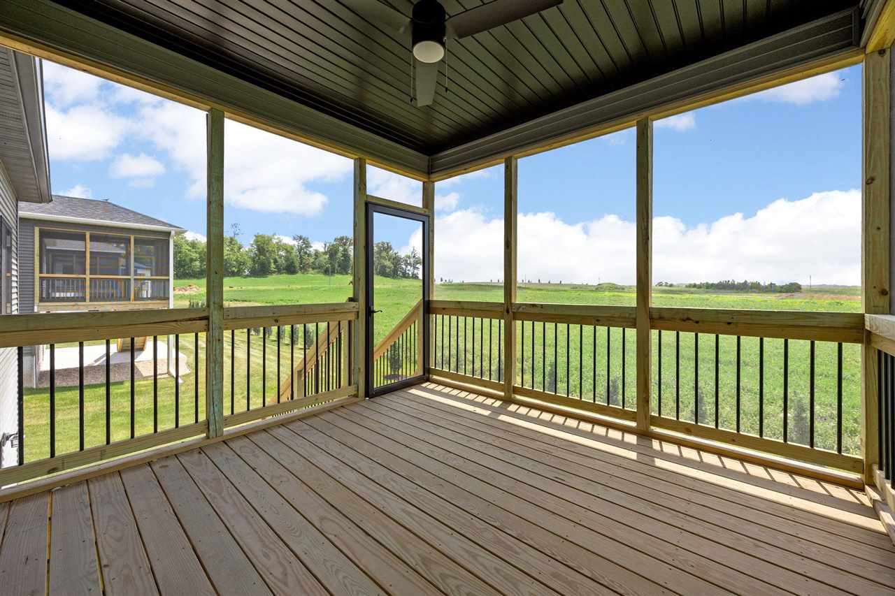 3064 Ridgeview Circle Coralville IA 52241