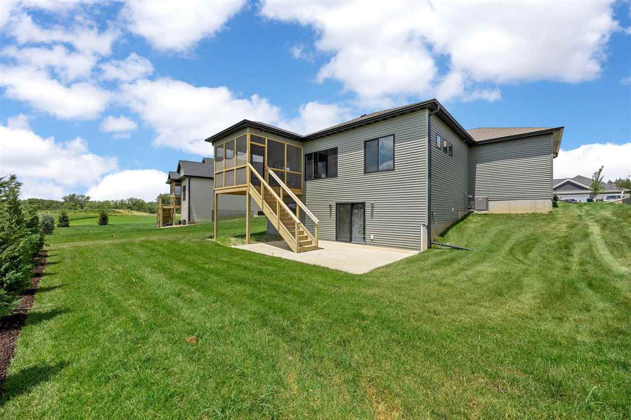 3064 Ridgeview Circle Coralville IA 52241