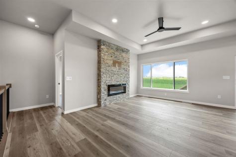 3064 Ridgeview Circle Coralville IA 52241
