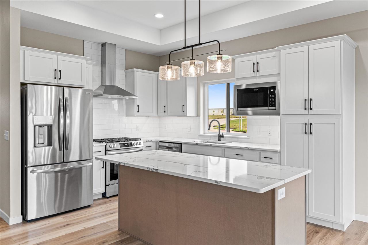 3064 Ridgeview Circle Coralville IA 52241