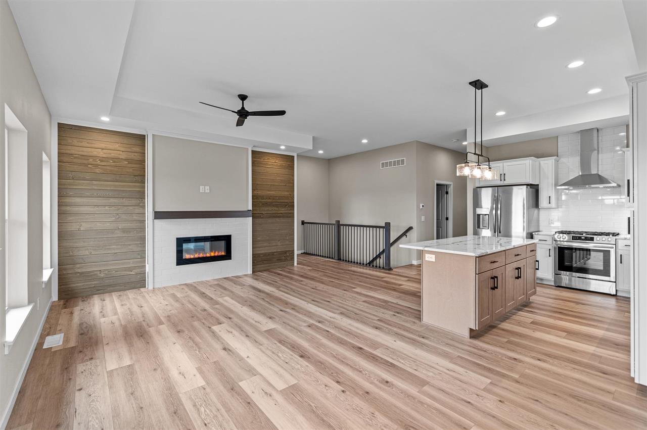 3064 Ridgeview Circle Coralville IA 52241