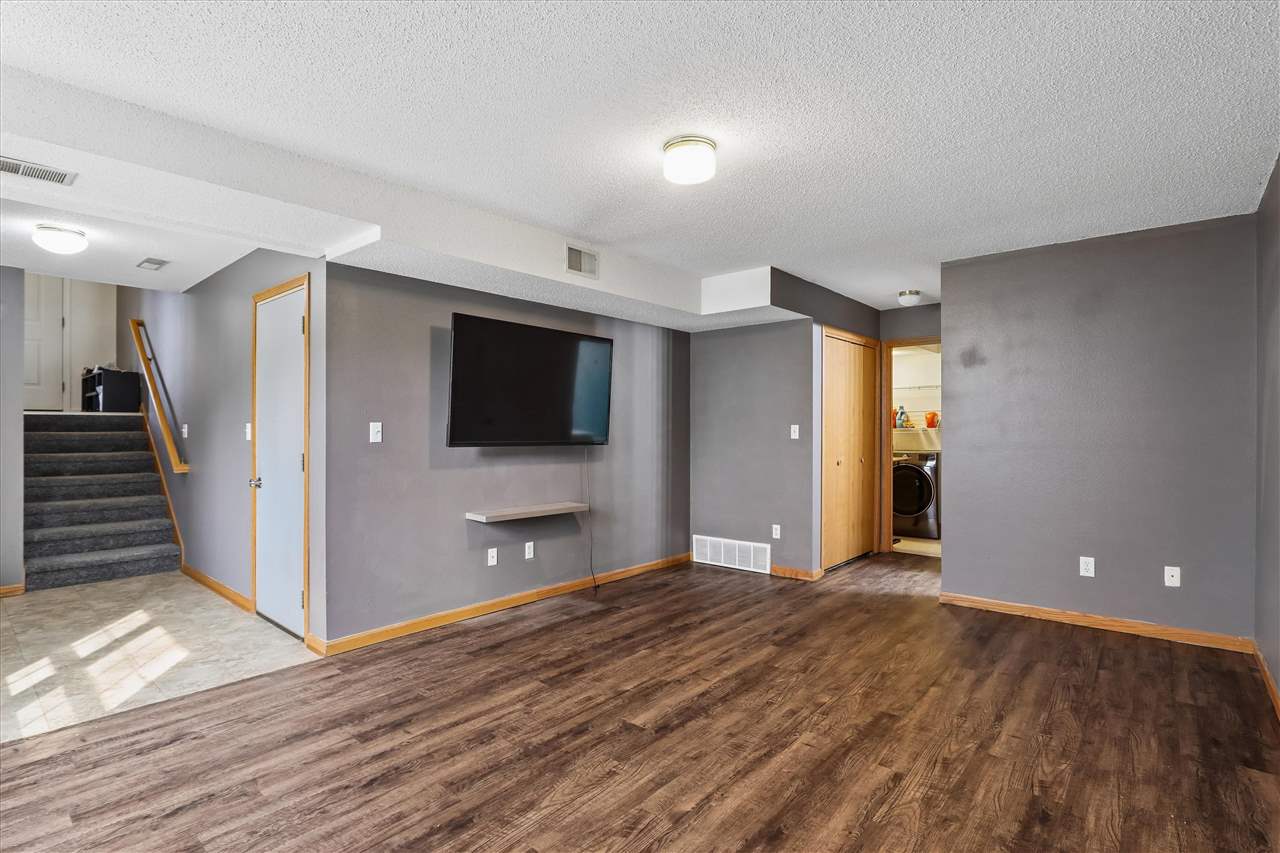 2322 Catskill Court Iowa City IA 52245