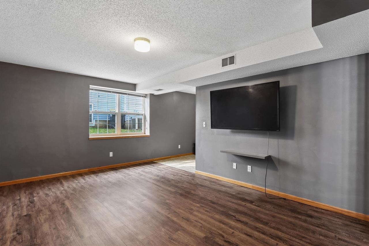 2322 Catskill Court Iowa City IA 52245
