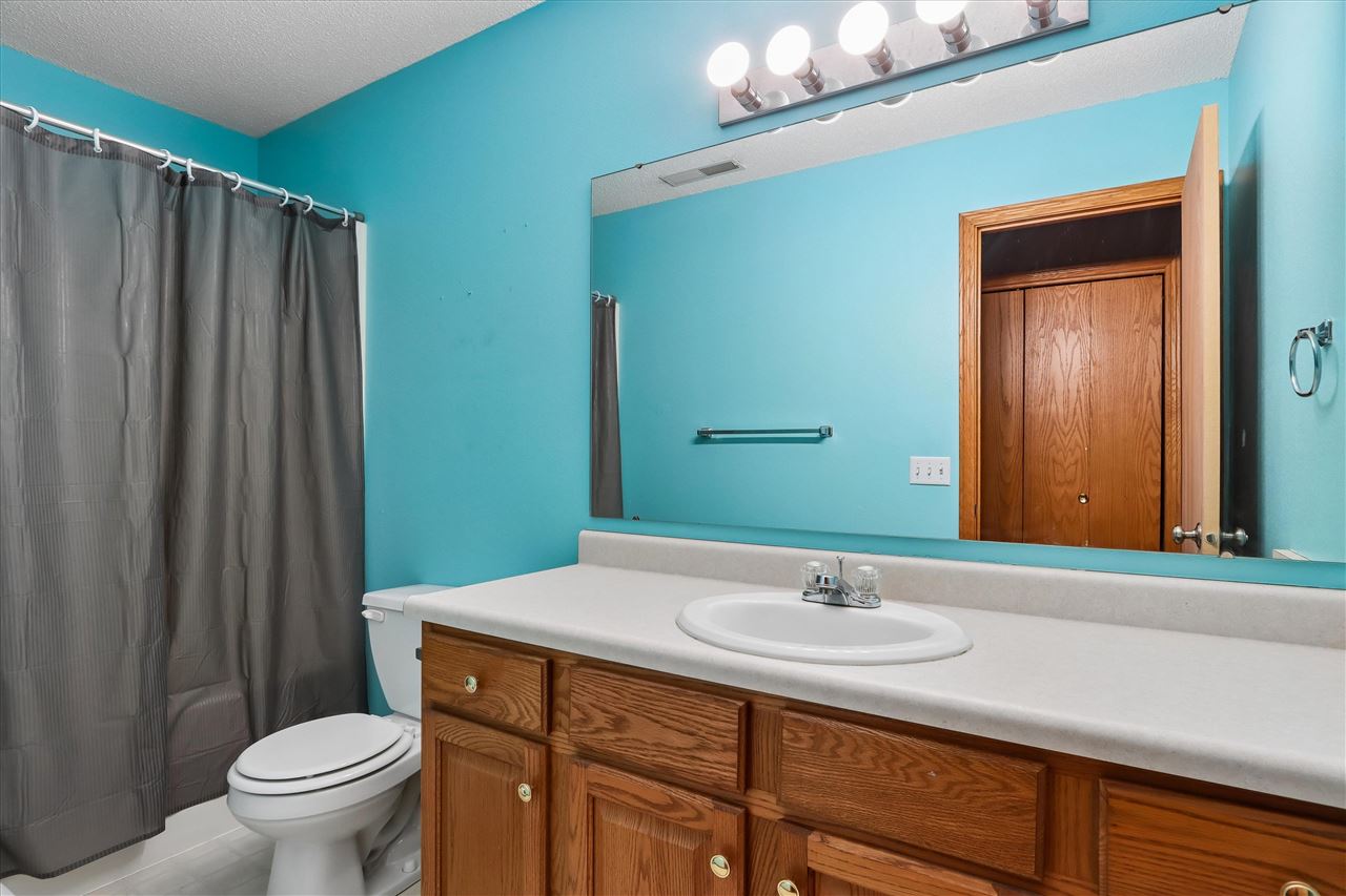 2322 Catskill Court Iowa City IA 52245