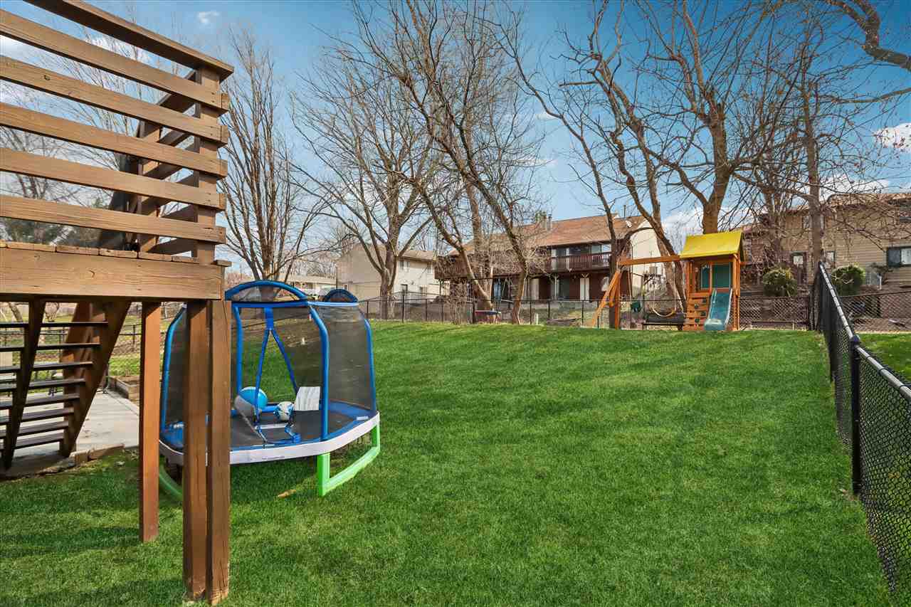 2322 Catskill Court Iowa City IA 52245