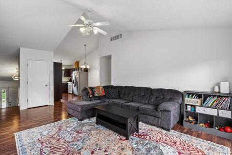 2322 Catskill Court Iowa City IA 52245