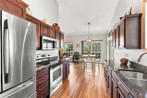 1615 Poplar Lane North Liberty IA 52317-0000