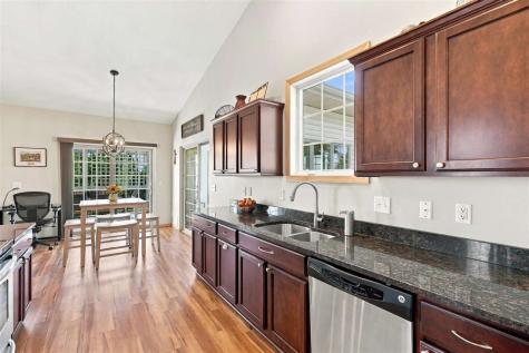 1615 Poplar Lane North Liberty IA 52317-0000