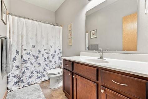 1615 Poplar Lane North Liberty IA 52317-0000