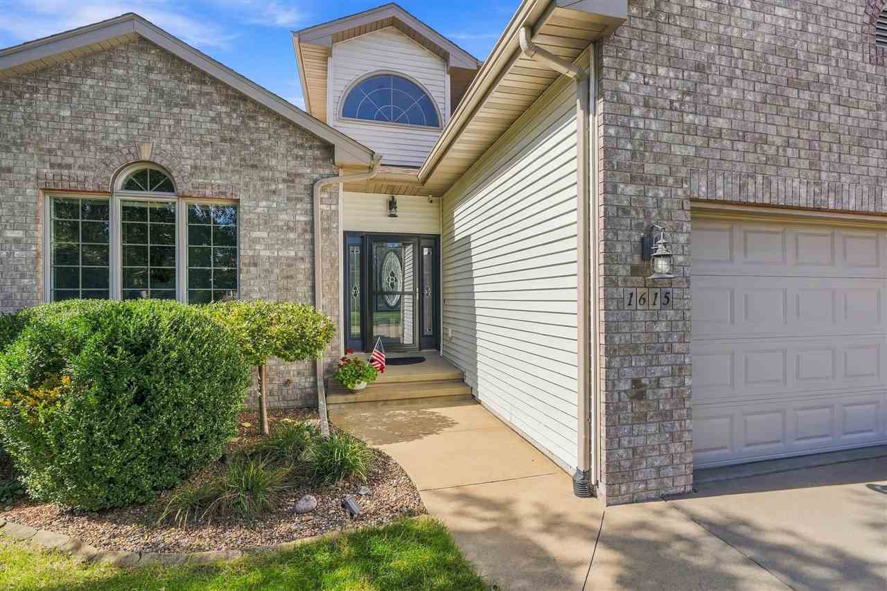 1615 Poplar Lane North Liberty IA 52317-0000