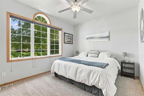 1615 Poplar Lane North Liberty IA 52317-0000