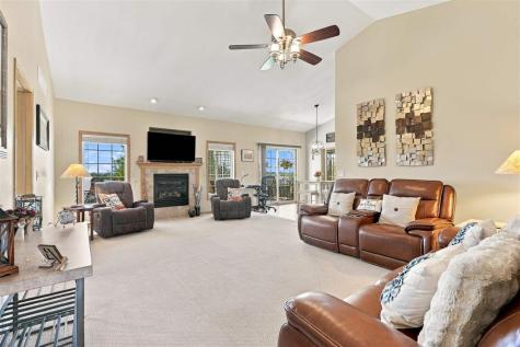 1615 Poplar Lane North Liberty IA 52317-0000