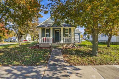 726 N Ave C Washington IA 52353